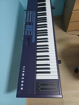 Kurzweil SP76 stage piano, plně funkční + obal, stoj - 4