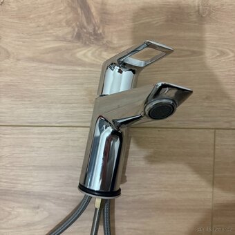 Sada baterií GROHE (umyvadlová + sprchová) – TOP stav - 4