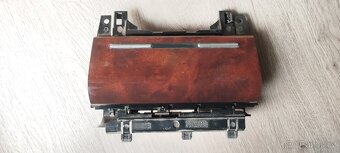 Volant a popelník z Audi - 4