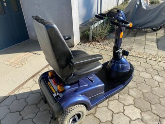 Tříkolový elektrický skútr pro seniory - 4