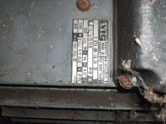 Prodám elektromotor 920 otáček - 4