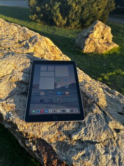 iPad A1822 32 GB - 4