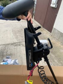 Haswing Elektromotor 55LB na dálkové ovládání s GPS 12V - 4