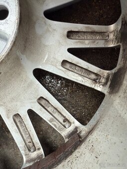 Rezarva Audi A4 B8 R17 - 4