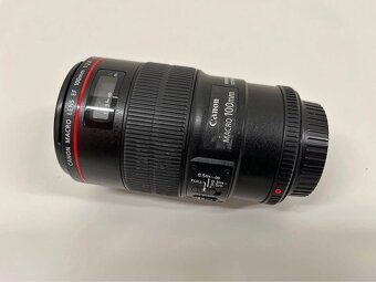 Canon EF 100mm f/2.8L Macro IS USM - 4