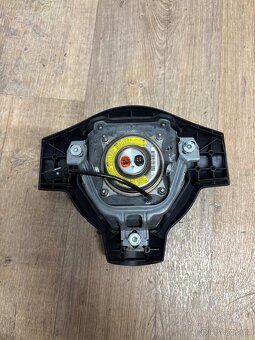 Volant s airbagem - 4