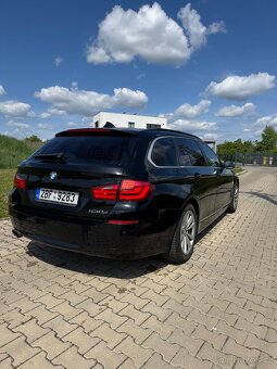 BMW F11 2011 530d 248t km 3.0d Automat kůže nové přední brzd - 4