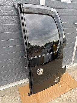 Zadní vrata levé + pravé, plné Opel Combo E, kód barvy G7R - 4