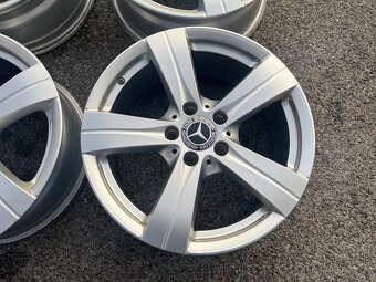 Originál Mercedes C W206 R17 - 4