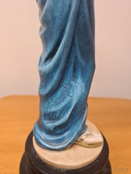A. Giannelli alabastrová socha Geisha malovaná - 4