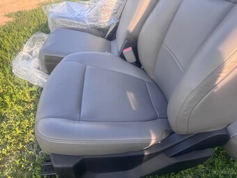 Ford F-150 kompletní sedačky 2015-2019 - 4