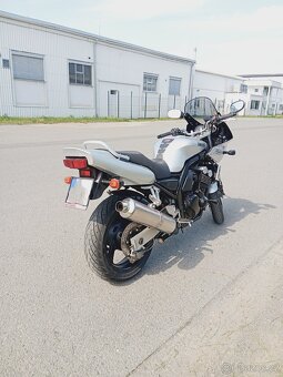 Yamaha Fazer 600 - 4
