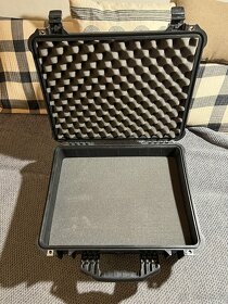 PELI CASE 1550 - vodotěsný kufr s pěnou - 4
