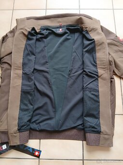 Bundy Engelbert Strauss - 4