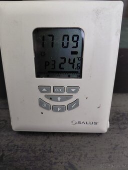 Kotel na tuhá paliva Benekov C27 Premium – perfektní stav - 4