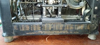 STAROŽITNÝ PSACÍ STROJ UNDERWOOD #5 - 4