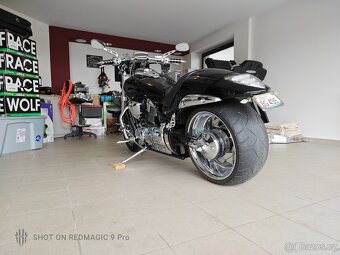 Suzuki Intruder M109R, M1800R - 4