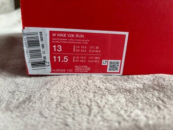 Nike V2K RUN - 4