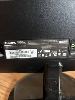 Monitor Philips - 4
