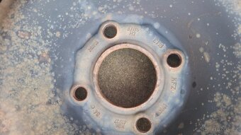 Pneumatiky s disky - 4