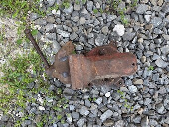 đź”§ KovovĂ© svÄ›ráky do dĂlny – poctivá vĂ˝roba, rĹŻznĂ© velikosti - 4