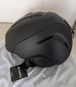 Lyzarska helma Giro - NOVA - 4