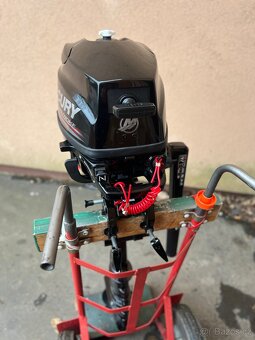 Lodni motor Mercury 3.5hp 4t dlouha noha, najeto cca 40mth. - 4