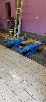 Jámový zvedák 2000Kg Hydralicky - pneumatický 2ks - 4