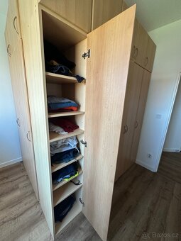 Nábytek - skříně na prodej - 4