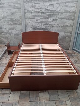 Prodám manželskou postel + Noční stolek ZDARMA - 4