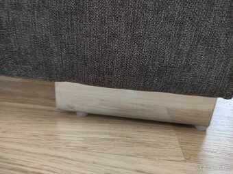 Pěkná postel 180x200 s polohovacími rošty, úložný prostor - 4