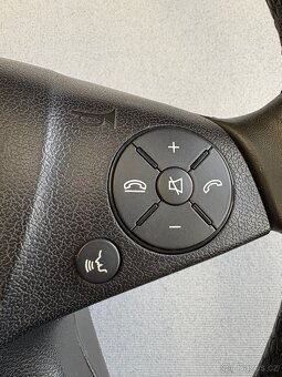 Volant Mercedes W204 - 4