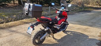 Honda x-adv 750 Crossover - 4