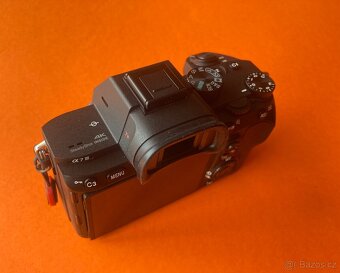 Sony Alpha A7 III - 4