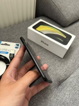 Prodám iPhone SE2020 64gb (100% kondice baterie) - 4