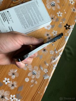 Apple iPhone 14 pro Space Bleck (černý) - 4