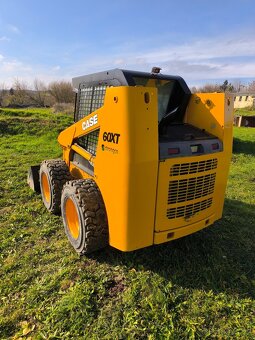 Smykový nakladač Case XT 60 strongco - 4