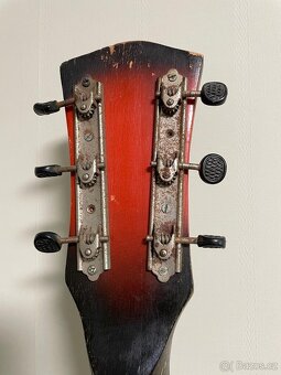 Lvov poloakustická  kytara - 4