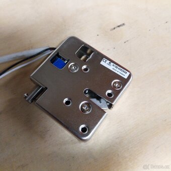Elektromagnetický zámek na dvířka - 20ks - 4