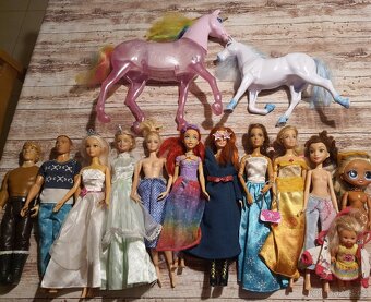 Barbie více panenek - 4