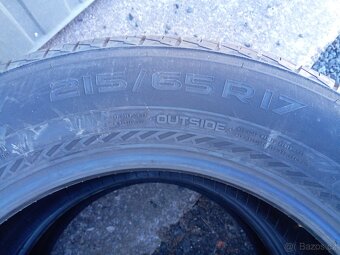 Prodám 2 ks let. pneu Nokian rozměr 215/65 R 17 - 4