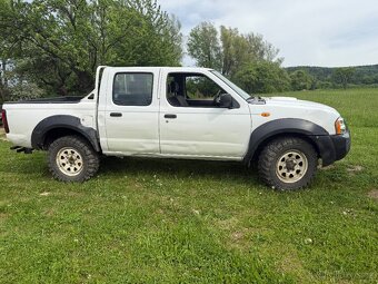 Nissan Navara D22 2.5TD - 4