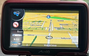 NAVIGACE MIO MOOV M400 - 4