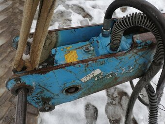 Hydraulické bourací kladivo Krupp HM135, pro stroje-nosiče 2 - 4