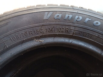 Pneu na Oktávku 195/70R15C 104/102R - 4