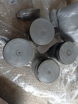 Gaz 69 Písty 88,50 - 4