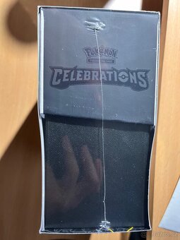 Pokémon Celebrations ETB - 4