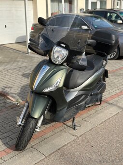 Piaggio Beverly S 300 - 4