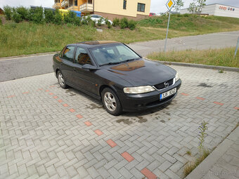 Opel Vectra B 1,8 16v - 4