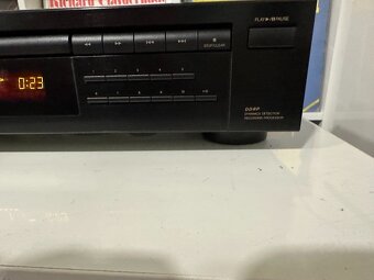 JVC XL-V152 - CD přehrávač - 4